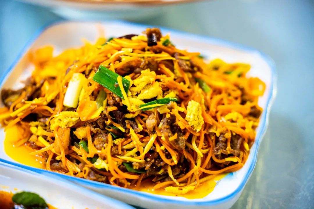棕包炒肉 棕包炒肉